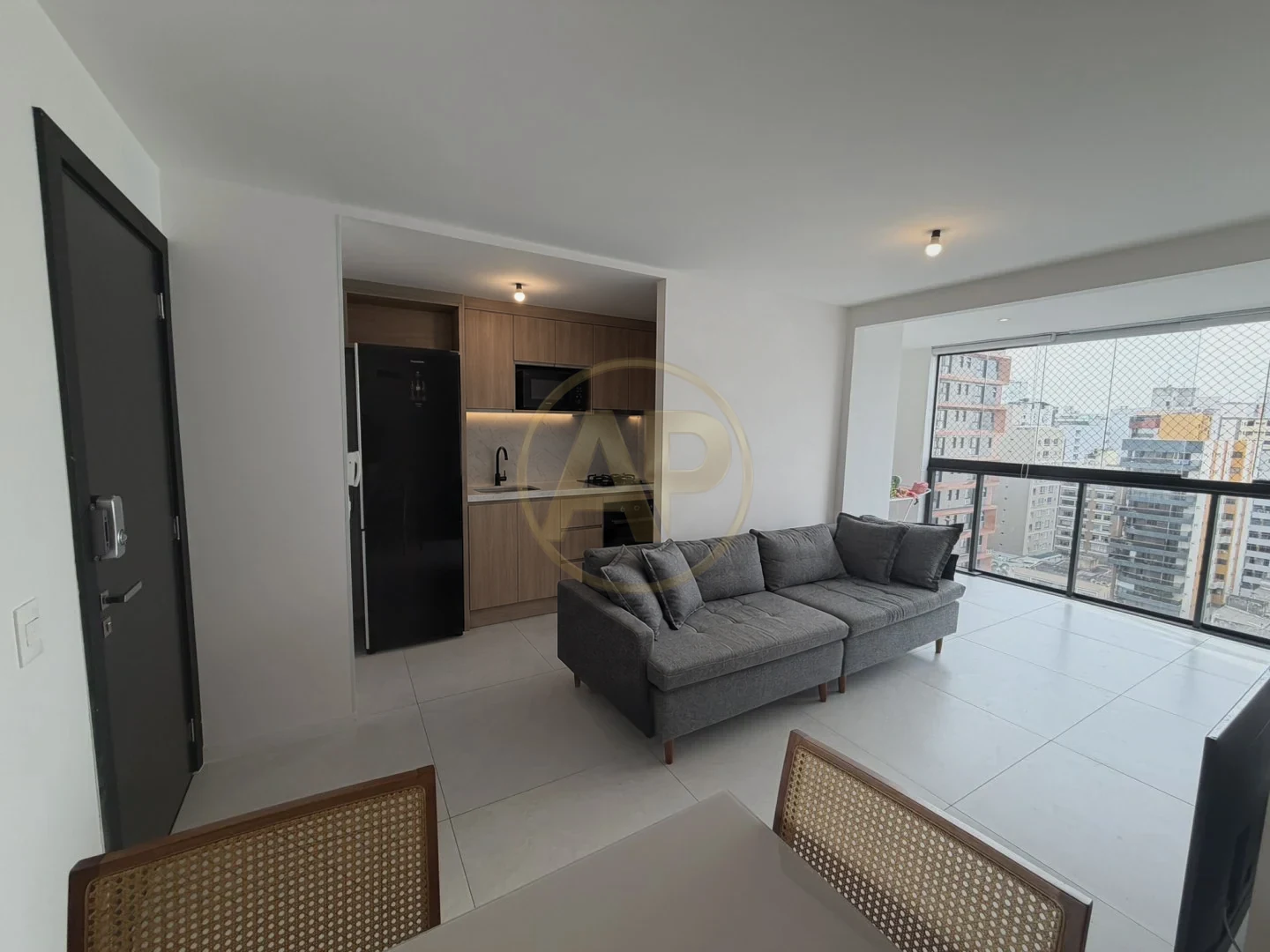 Apartamento de 2 quartos com suíte no Aleixo 165 — Praia do Canto — foto 3