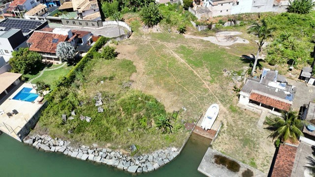 Último Grande Terreno no Canal de Guarapari com 65m de Frente Náutica — foto 4