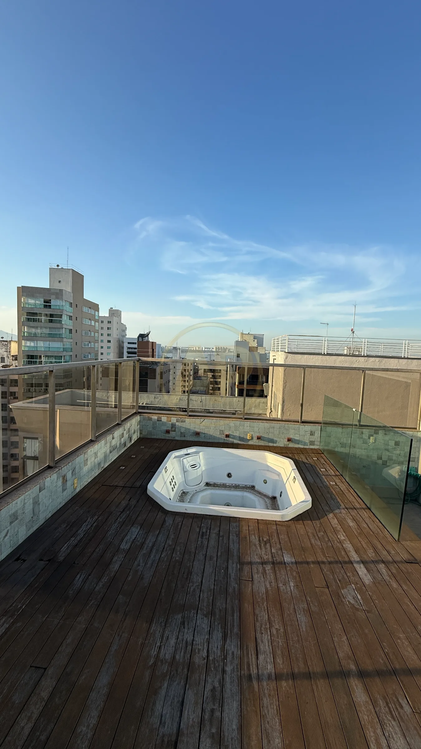 Cobertura Duplex de Alto Padrão no Coração da Praia do Canto — foto 2