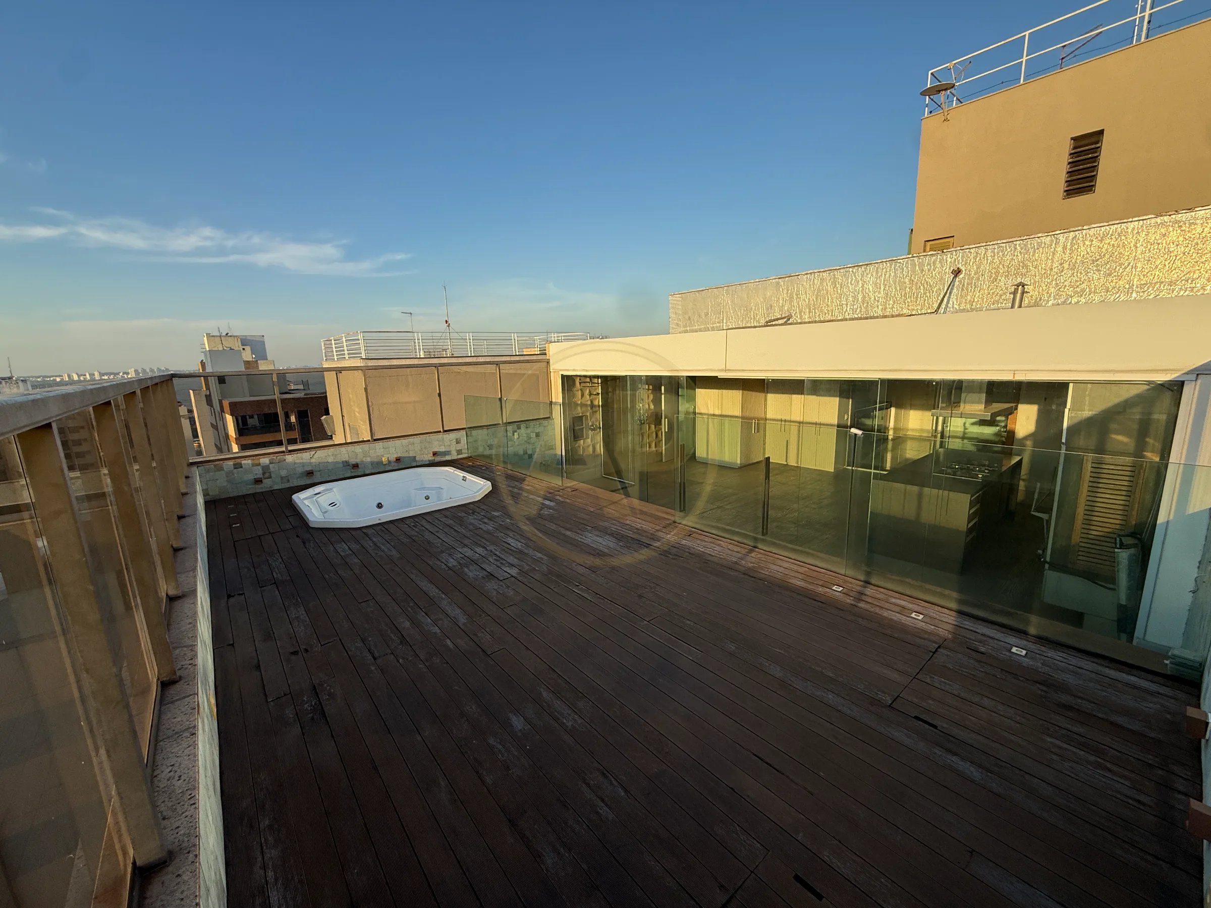 Cobertura Duplex de Alto Padrão no Coração da Praia do Canto — foto 4